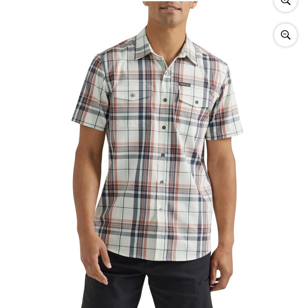 Wrangler® Men's Outdoor Short Sleeve Utility Shirt w/ Moisture Wicking